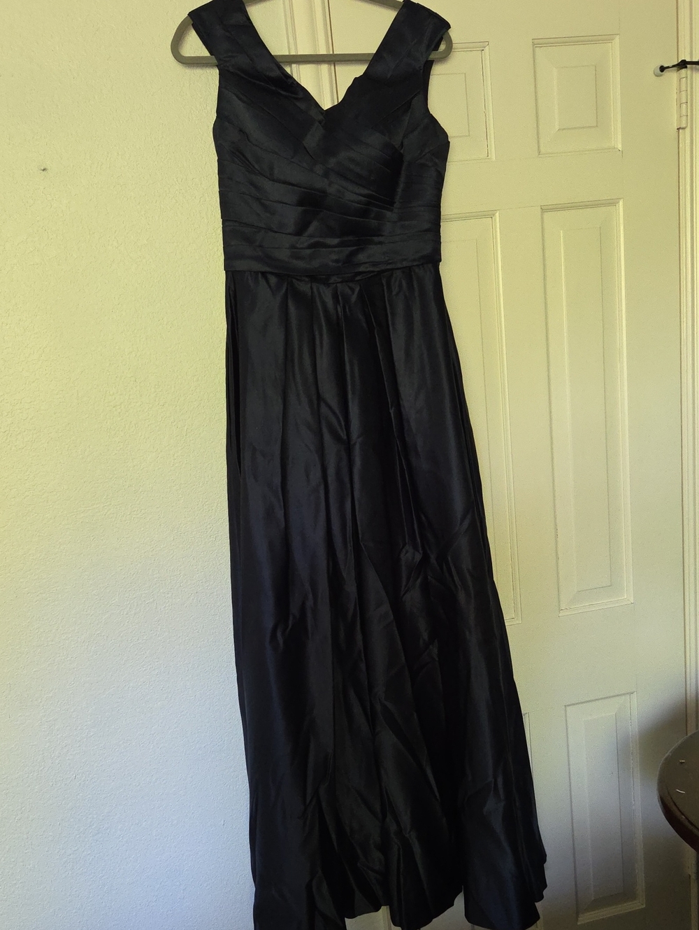 Classic Navy Blue V-Neck Evening Gown